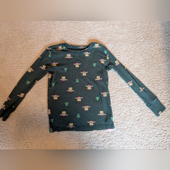 Grogu/Baby Yoda Christmas pajamas - Picture 2 of 6